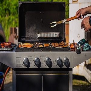 A Guide For Outside BBQ Kitchens Essentials
